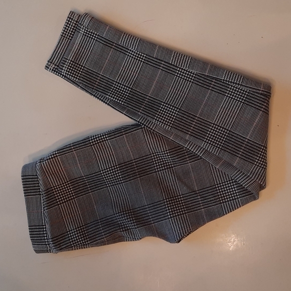 Children's Place 8 black white pink plaid pants - Picture 1 of 10